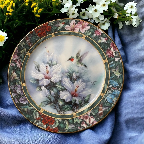 Ruby-throated Hummingbird by Lena Liu Vintage - Picture 3 of 4